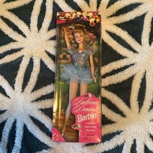 Ballerina Dreams Barbie Special Edition 1998 Mattel Fold Out Stage Inside